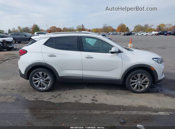 KL4MMFSL8NB122692 2022 BUICK ENCORE White Rear interior view