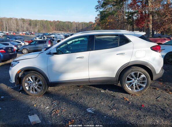 KL4MMFSL8PB000160 2023 BUICK ENCORE White 360 interior view