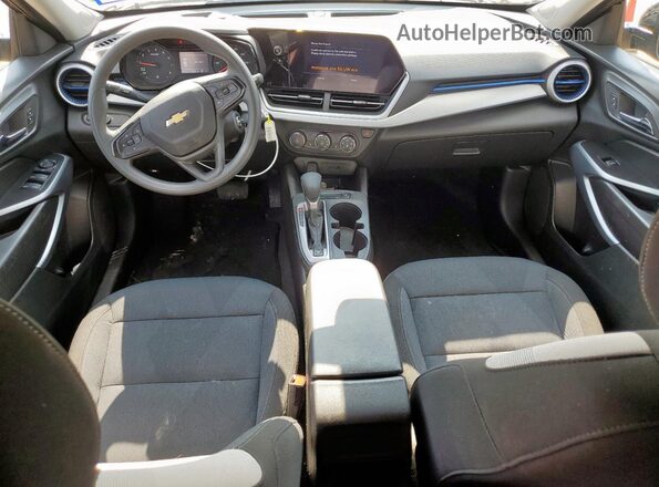 KL77LFEP9SC044852 2025 CHEVROLET TRAX Black Vista del salpicadero