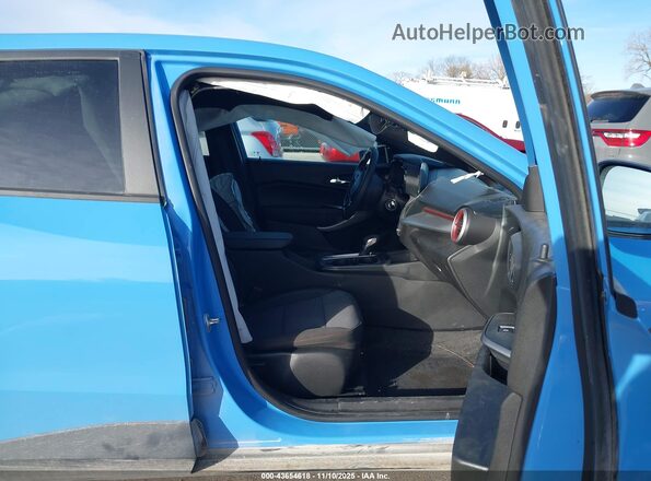 KL77LGE28RC077295 2024 CHEVROLET TRAX Blue წინა სალონის ხედი