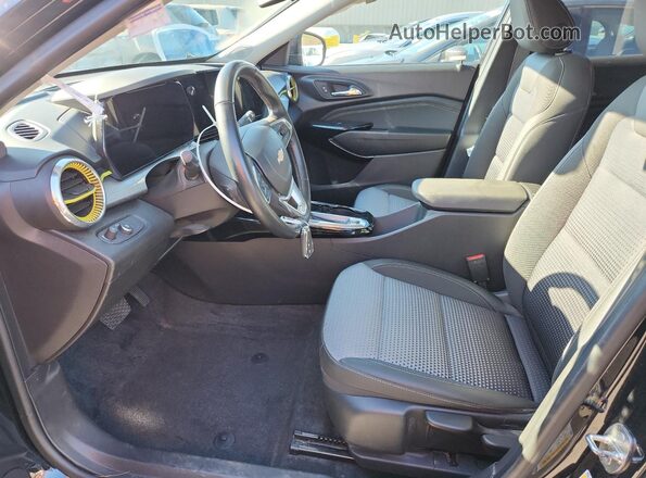 KL77LHE20RC071027 2024 CHEVROLET TRAX Black Սալոնի դիմացի տեսք
