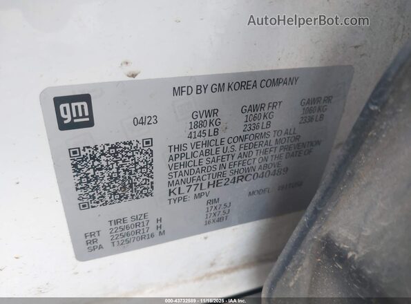 KL77LHE24RC040489 2024 CHEVROLET TRAX Белый Вид подкапотного пространства