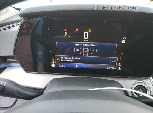 KL77LHEP4SC129450 2025 CHEVROLET TRAX Синий Вид щитка приборов