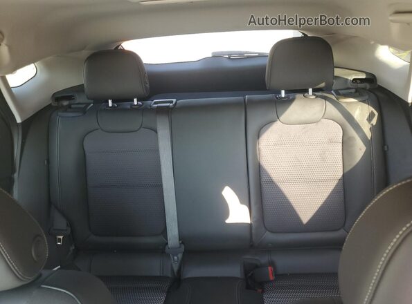 KL77LHEP5SC241206 2025 CHEVROLET TRAX Gray Widok tylnych siedzeń