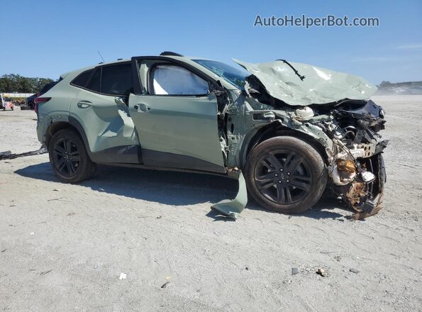 KL77LKE22RC230935 2024 CHEVROLET TRAX Green Передня права чверть