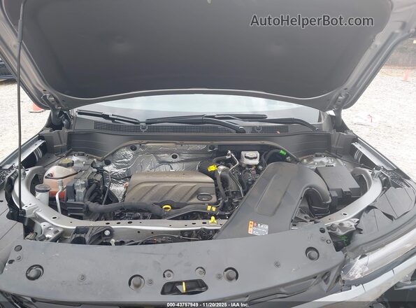 KL77LKEP3SC135608 2025 CHEVROLET TRAX Серый Вид сзади