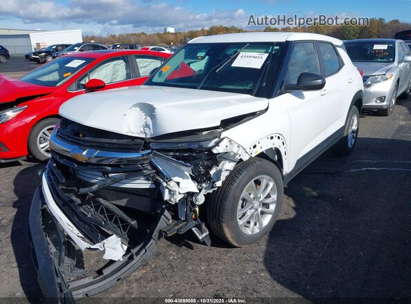 KL79MMS21RB044704 2024 CHEVROLET TRAILBLAZER White Front left