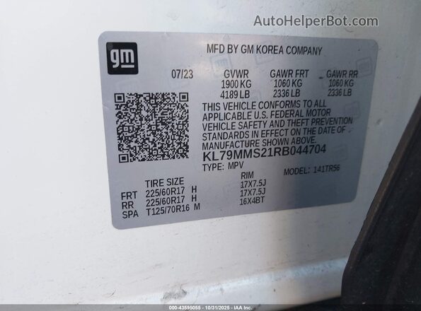 KL79MMS21RB044704 2024 CHEVROLET TRAILBLAZER White Engine compartment view