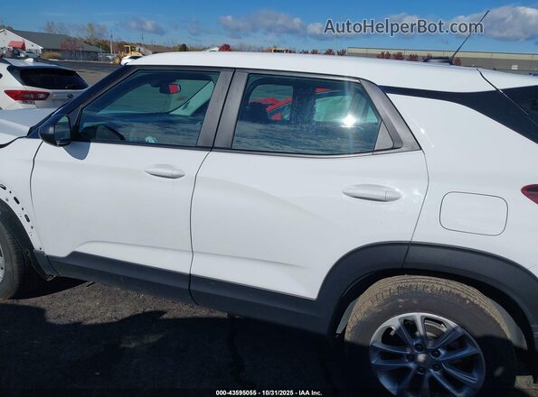 KL79MMS21RB044704 2024 CHEVROLET TRAILBLAZER White 360 interior view