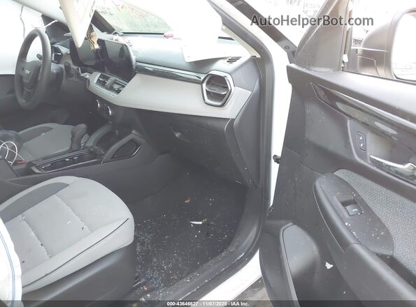 KL79MMS22RB215637 2024 CHEVROLET TRAILBLAZER White Вид салону спереду