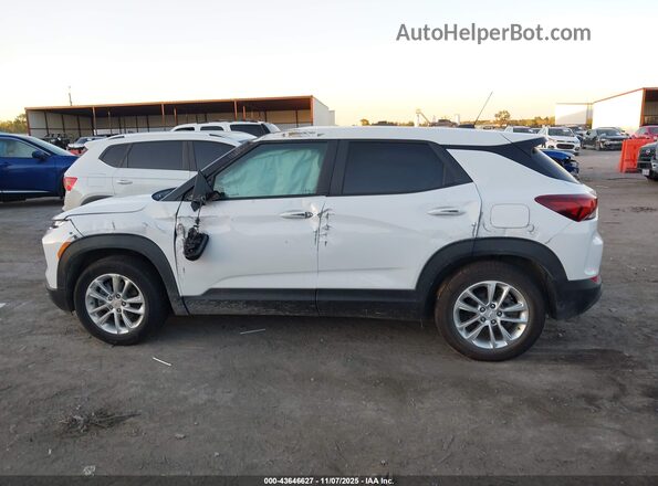 KL79MMS22RB215637 2024 CHEVROLET TRAILBLAZER White Панорамний вид салону 360°