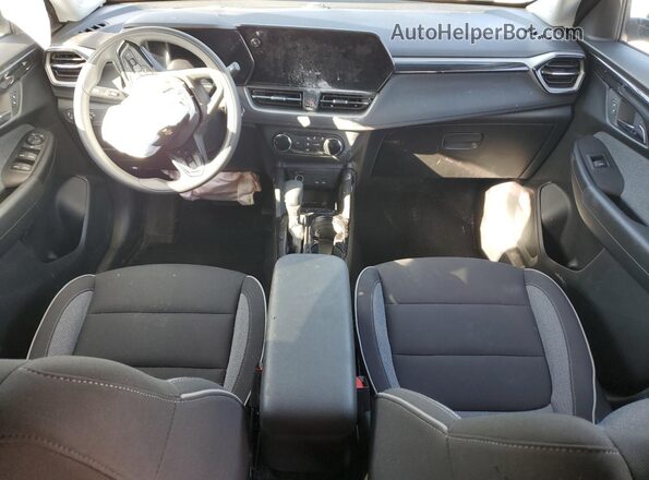 KL79MMS23RB215114 2024 CHEVROLET TRAILBLAZER Silver 