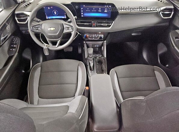 KL79MPSP4SB168100 2025 CHEVROLET TRAILBLAZER Белый Вид панели приборов