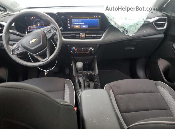KL79MRSL0RB101898 2024 CHEVROLET TRAILBLAZER Белый Вид панели приборов