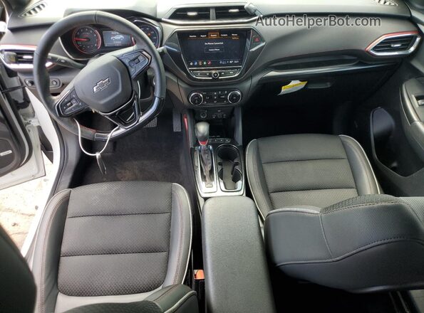 KL79MTSLXNB023749 2022 CHEVROLET TRAILBLAZER White წინა პანელის ხედი