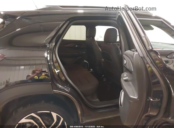 KL79MUSL1RB060488 2024 CHEVROLET TRAILBLAZER Black Widok naklejki z numerem VIN