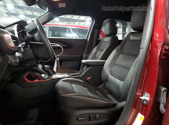 KL79MUSL7NB132501 2022 CHEVROLET TRAILBLAZER Maroon Front interior view