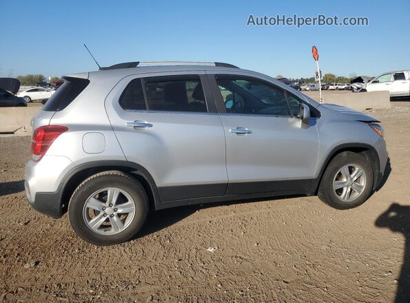 KL7CJLSB3JB558356 2018 CHEVROLET TRAX Silver 