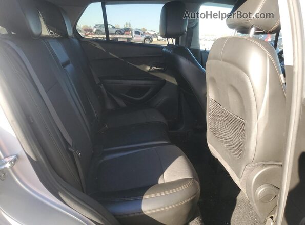 KL7CJLSB3JB558356 2018 CHEVROLET TRAX Silver 