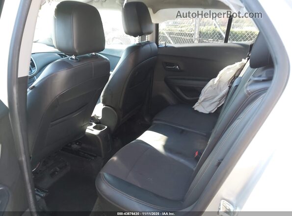KL7CJLSB3JB571916 2018 CHEVROLET TRAX Silver 