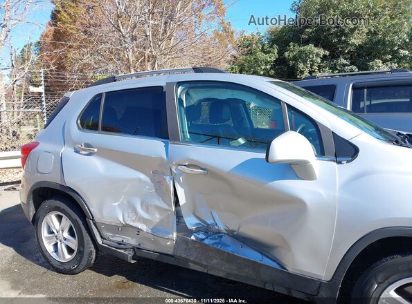 KL7CJLSB3JB571916 2018 CHEVROLET TRAX Silver 