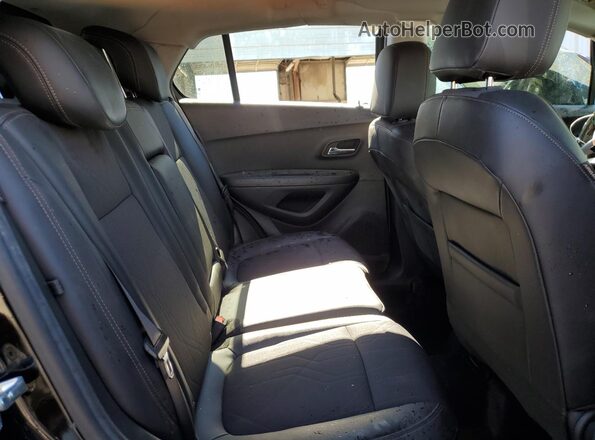 KL7CJLSM2NB558422 2022 CHEVROLET TRAX Серый Вид задней части салона