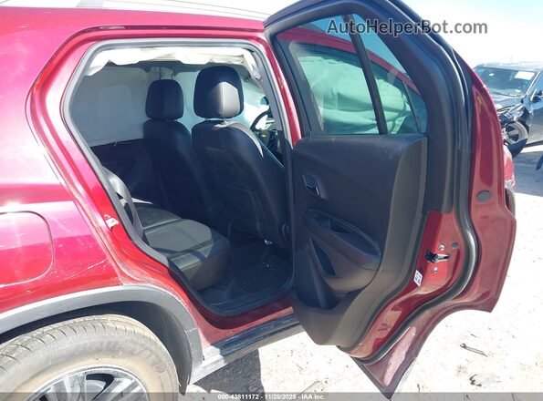KL7CJLSM9NB561995 2022 CHEVROLET TRAX Red Widok naklejki z numerem VIN