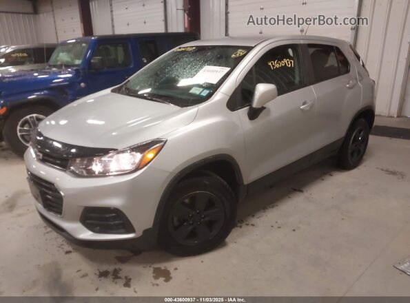 KL7CJNSB2MB301799 2021 CHEVROLET TRAX Gray Vista tres cuartos delantera izquierda