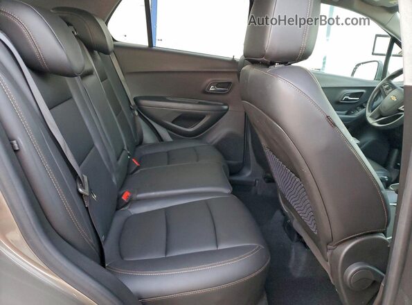 KL7CJPSB7MB300109 2021 CHEVROLET TRAX Brown უკანა სალონის ხედი