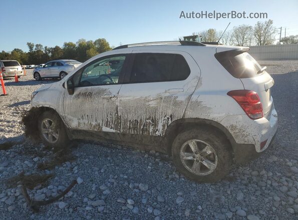 KL7CJPSM1NB523636 2022 CHEVROLET TRAX White Rear left