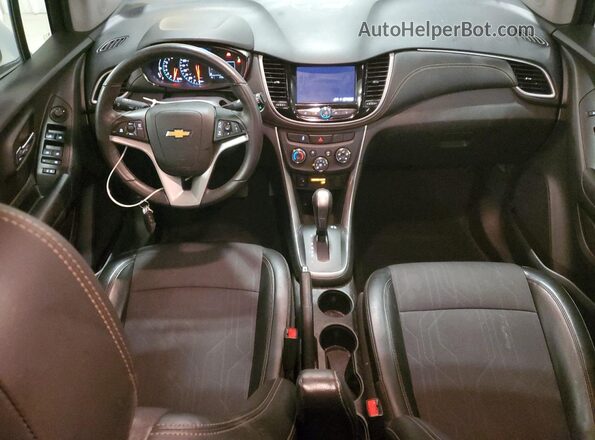 KL7CJPSM1NB525211 2022 CHEVROLET TRAX Silver Вид панелі приладів