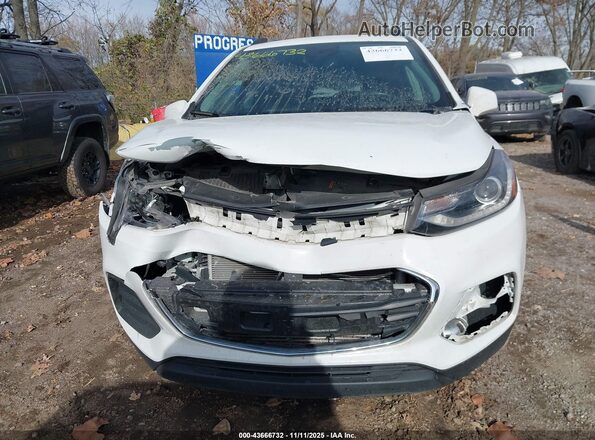 KL7CJPSM2NB534998 2022 CHEVROLET TRAX White Widok z przodu