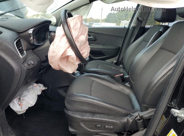 KL7CJPSM5NB525468 2022 CHEVROLET TRAX Black წინა სალონის ხედი