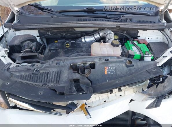 KL7CJPSM6NB524121 2022 CHEVROLET TRAX Белый Вид сзади