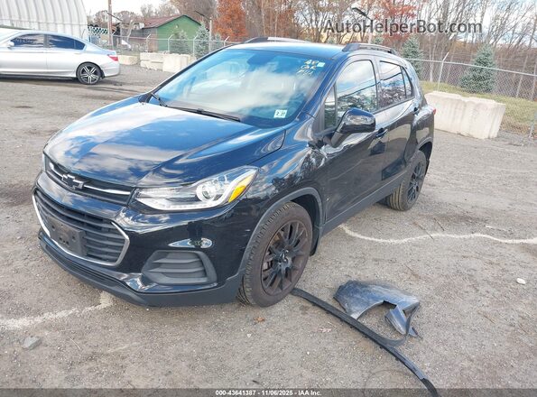 KL7CJPSM7NB507943 2022 CHEVROLET TRAX Черный Передняя левая четверть