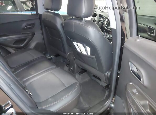 KL7CJPSM7NB518716 2022 CHEVROLET TRAX Black Vista de la etiqueta del VIN