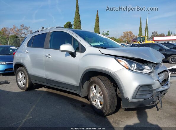 KL7CJPSM7NB523687 2022 CHEVROLET TRAX Серебряный Панорамный вид салона 360°