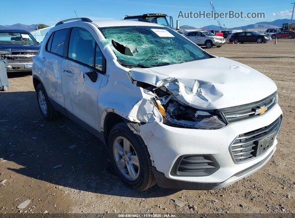 KL7CJPSM8NB569481 2022 CHEVROLET TRAX White Vista frontal