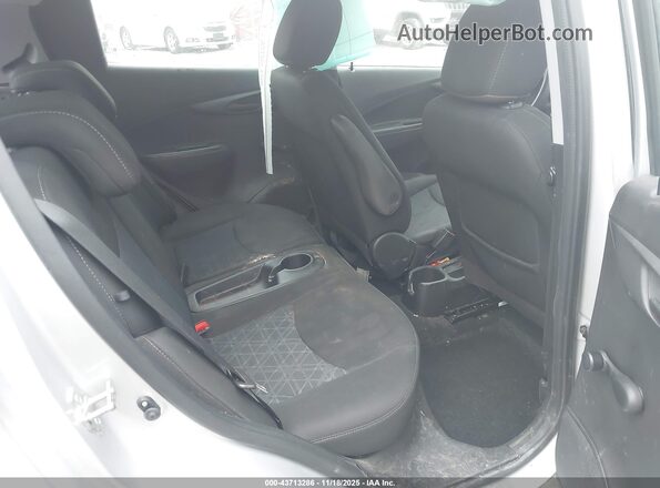 KL8CB6SA5NC035065 2022 CHEVROLET SPARK Серебряный Вид наклейки с VIN-кодом