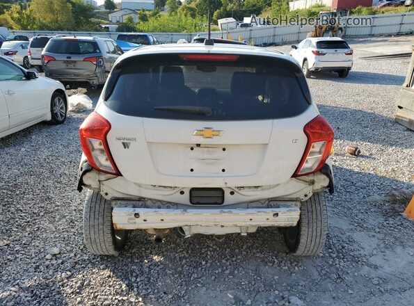 KL8CD6SA7JC475793 2018 CHEVROLET SPARK White Вид ззаду