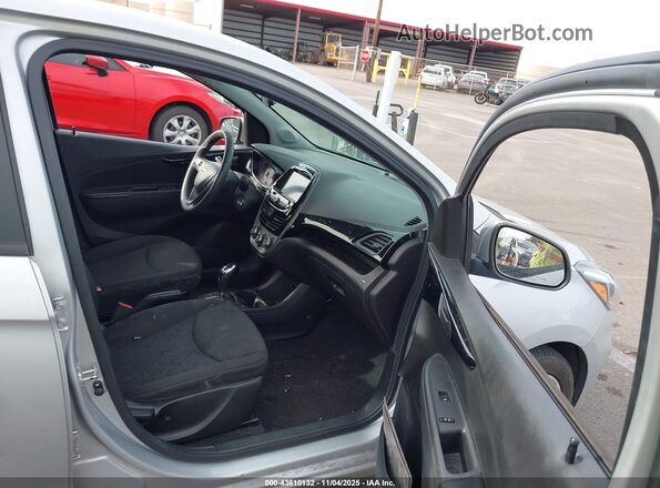KL8CD6SAXLC428602 2020 CHEVROLET SPARK Gray Vista interior delantera