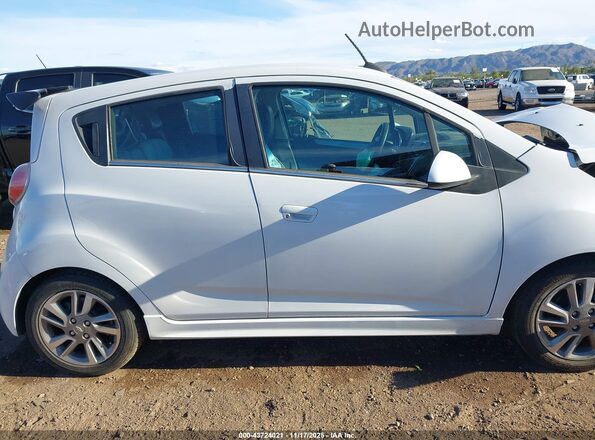 KL8CK6S09GC636070 2016 CHEVROLET SPARK White Սալոնի հետևի տեսք