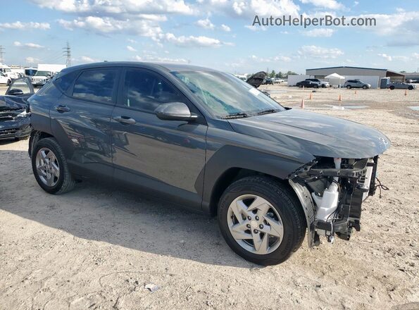 KM8HA3AB1TU359934 2026 HYUNDAI KONA Gray Delantero derecho
