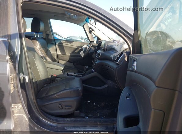 KM8J33AL3MU299872 2021 HYUNDAI TUCSON Gray Vista interior delantera