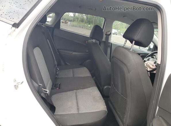 KM8K2CAA7LU528526 2020 HYUNDAI KONA White Вид задніх сидінь