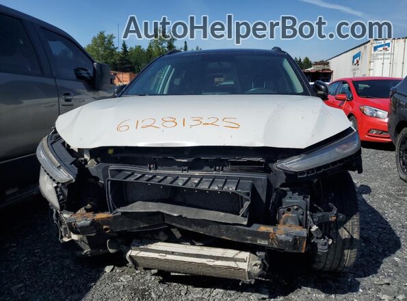 KM8K3CA54LU437620 2020 HYUNDAI KONA Белый Вид спереди