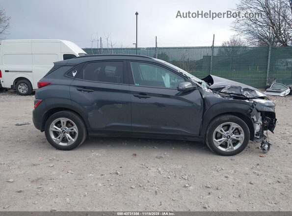 KM8K6CAB0PU054454 2023 HYUNDAI KONA Gray Widok wnętrza z tyłu
