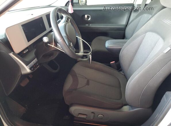 KM8KM4AE8NU056262 2022 HYUNDAI IONIQ White Вид салону спереду