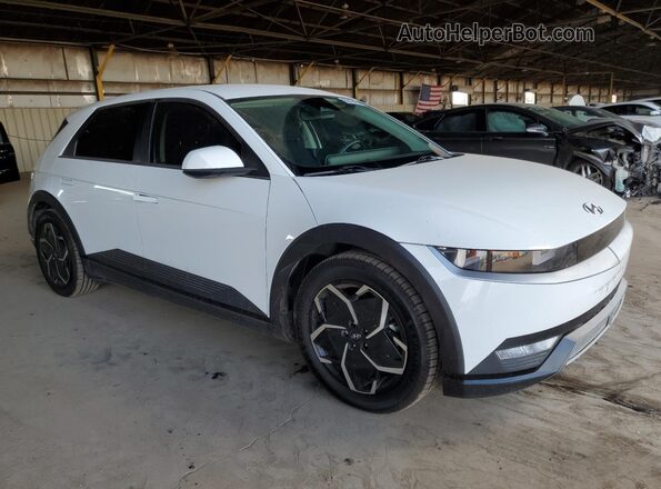 KM8KM4AE8NU056262 2022 HYUNDAI IONIQ White Передня права чверть