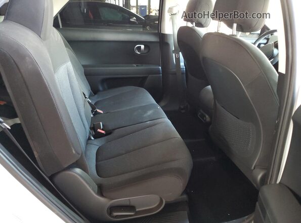 KM8KM4AE8NU056262 2022 HYUNDAI IONIQ White Вид задньої частини салону